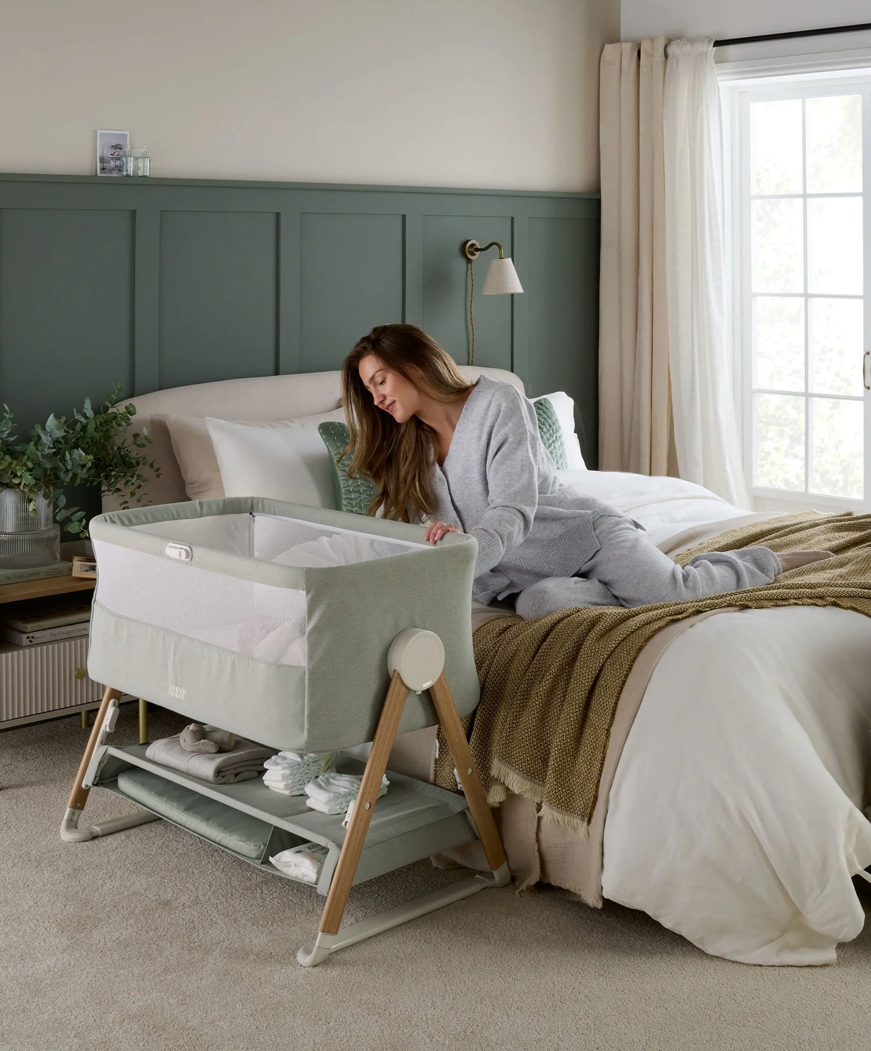 mamas-papas-bedside-sleeping-lua-bedside-crib-sage-1217271132_1024x1024@2x