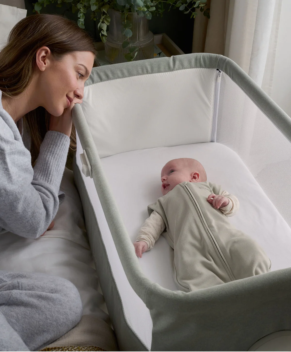 mamas-papas-bedside-sleeping-lua-bedside-crib-sage-1217271134_1200x