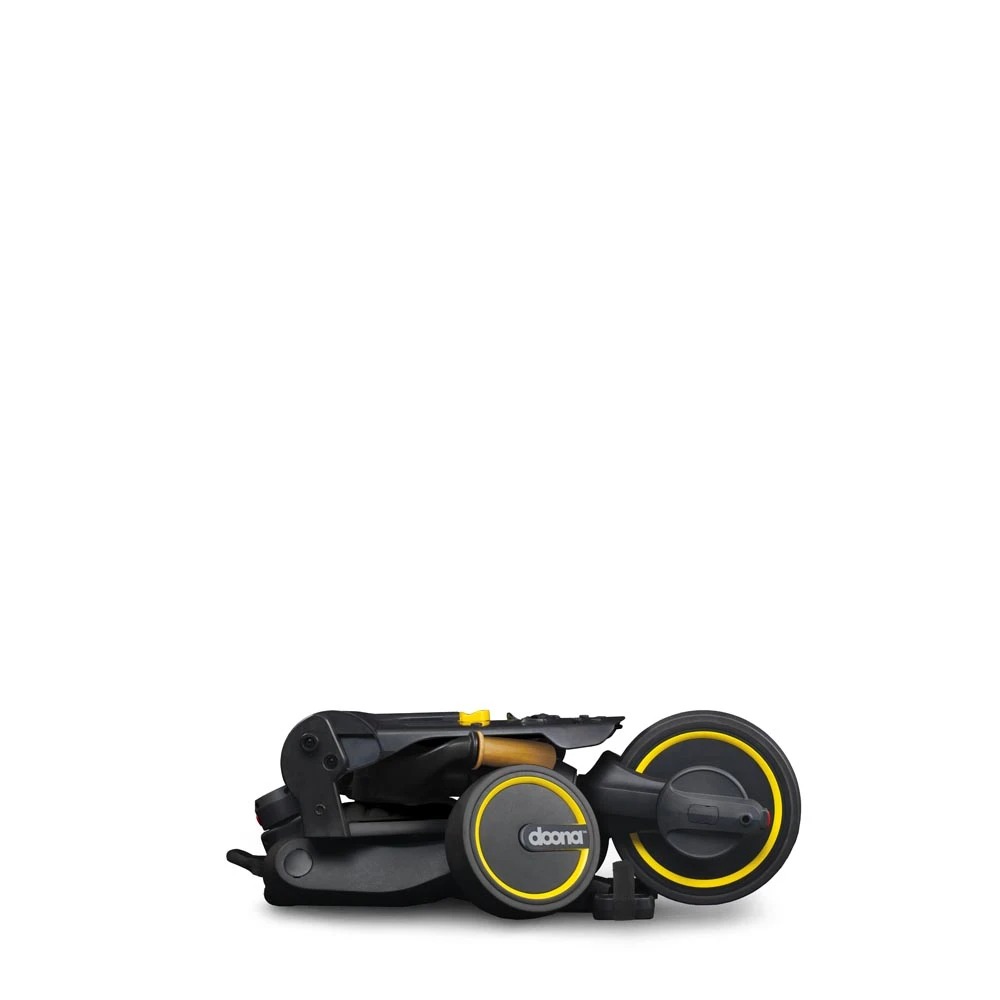Doona Liki Trike S5 – Nitro Black - Grade A Open Box Return doona liki s5 nitro black (6)